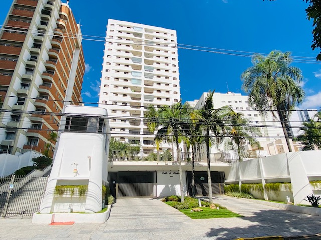 Apartamento no Cambuí | 184m² úteis | 3 dormitórios | 2 Vagas | Alecrins