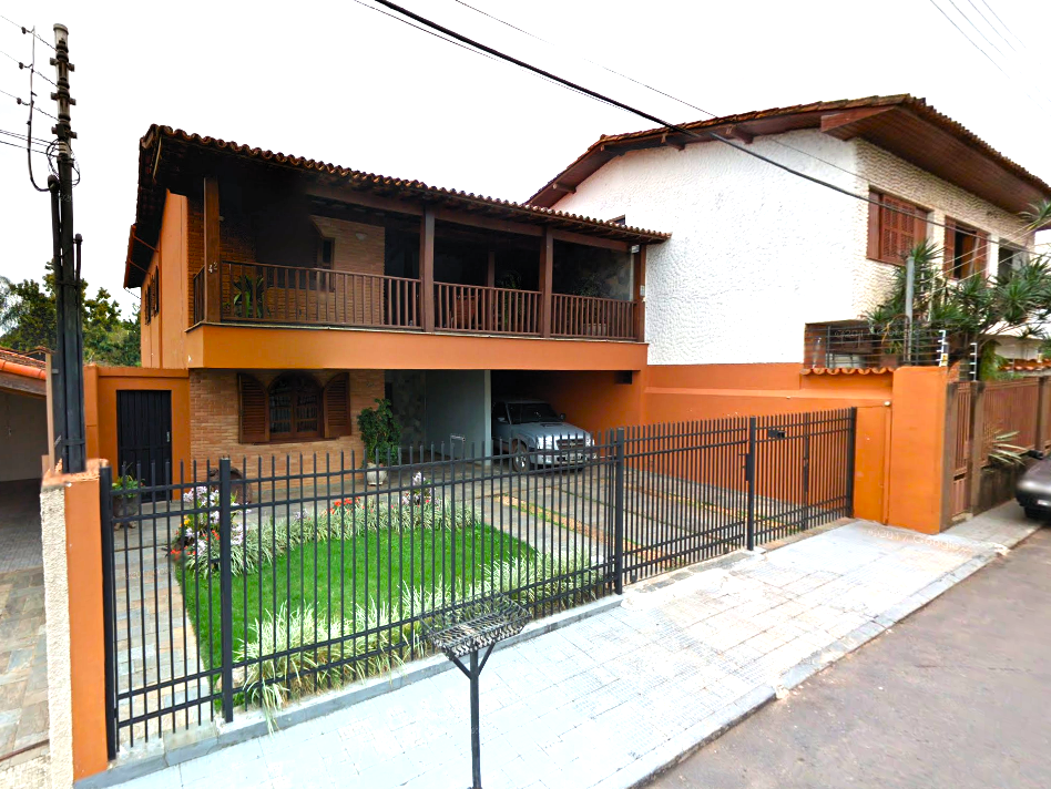 Casa com área 340m² | 2 pavimentos | Terreno 337m² - Jardim Brasil