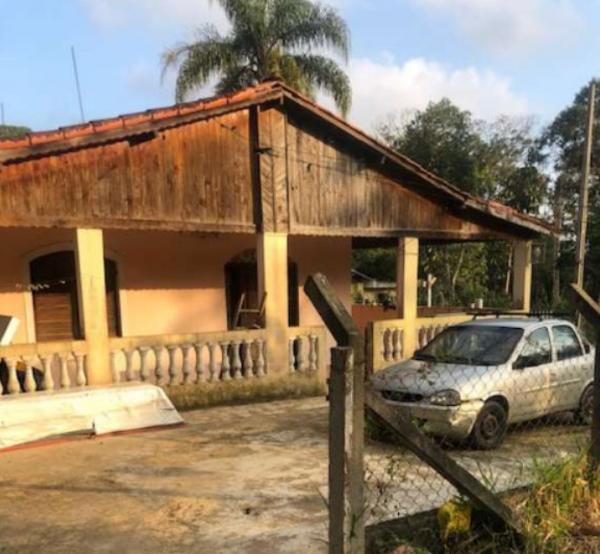 Chácara em Embu Guaçu com 27.200m²