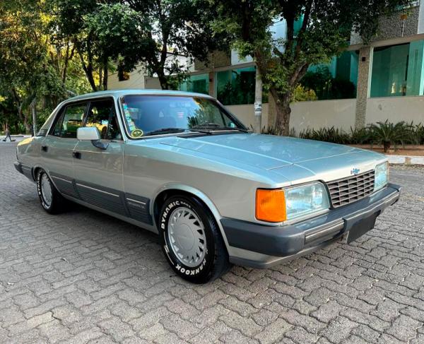 GM/OPALA DIPLOMATA - 1989/1989