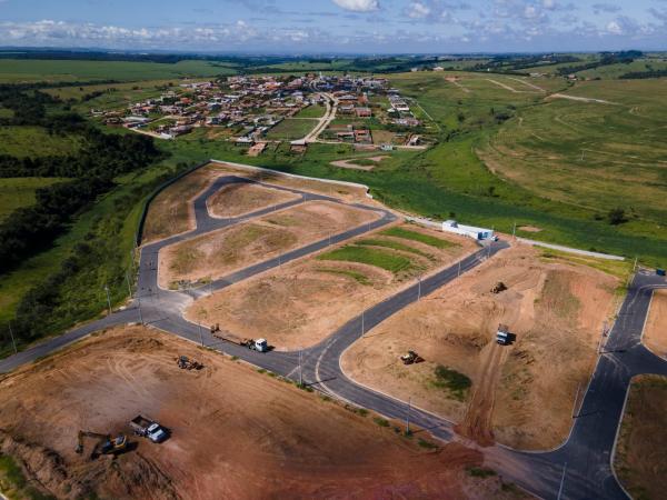 Terreno com 175m² | Loteamento Jardim America