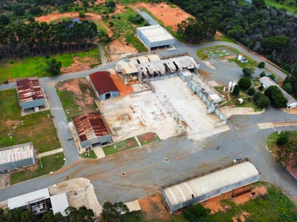 Fazenda com área de 121 hectares | complexo fabril e logístico |