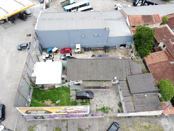 Dois terrenos | área de 188m² | Construção comercial