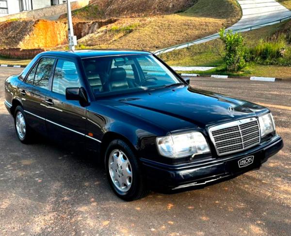 IMP/MERCEDES BENZ E320 EA32W - 1995/1995