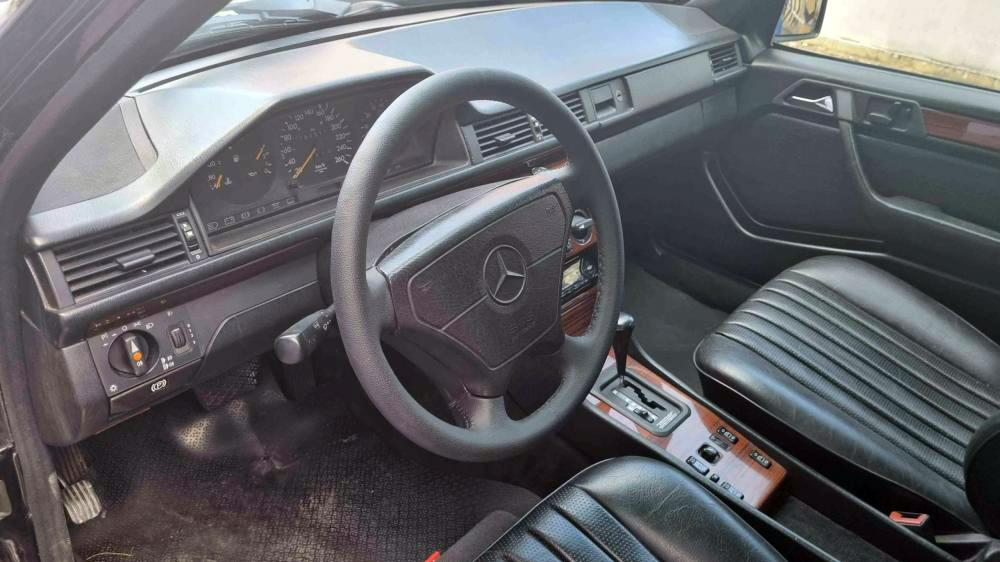 Mercedes Benz/E280 (EA28W) - 1993/1993