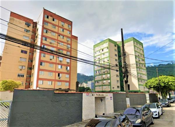 Apartamento 2 dormitórios em Santos | Vaga de garagem | Saboó